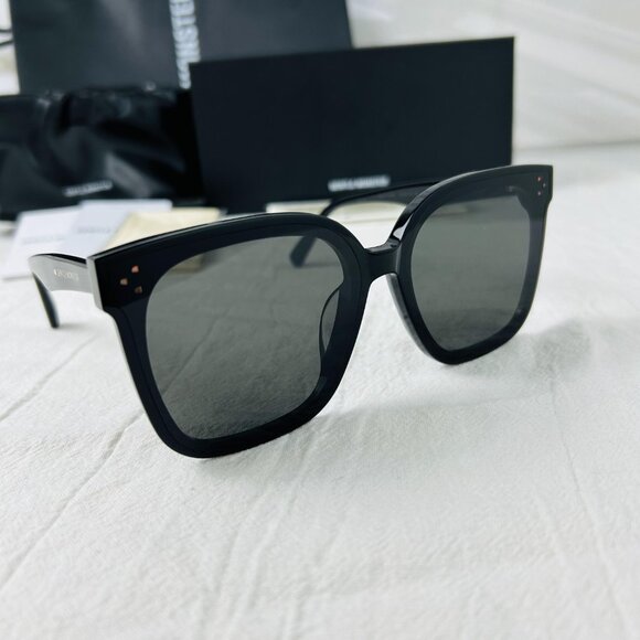 New Gentle Monster Flatba “My Ma” Black Sunglasses - Picture 6 of 7